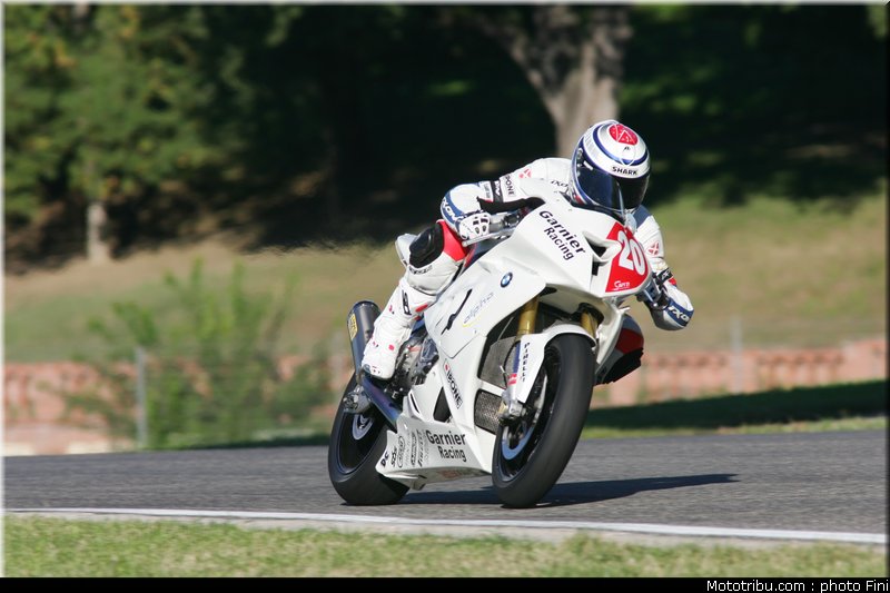 1000stk_barrier_3_imola_2010