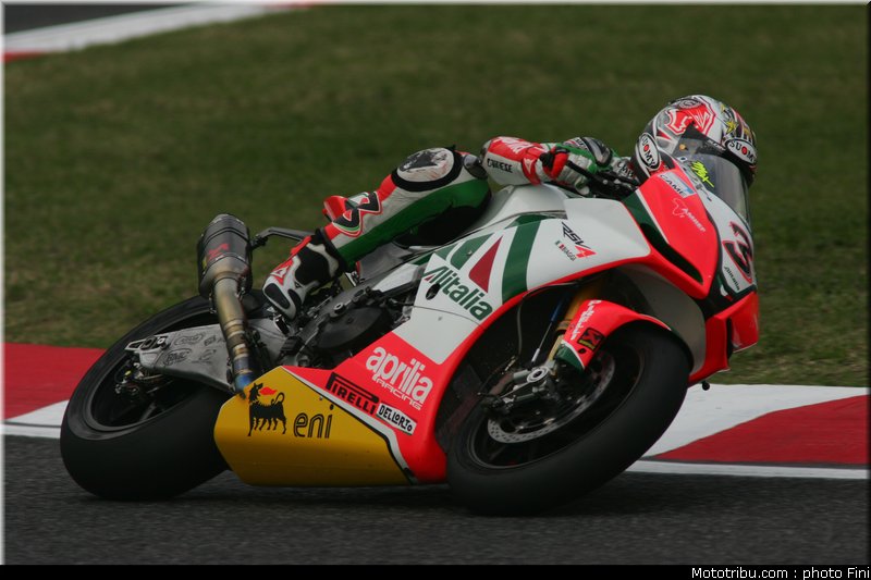 superbike_biaggi_10_imola_2010