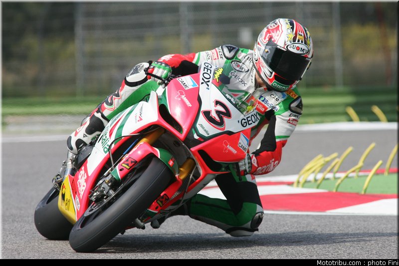 superbike_biaggi_8_imola_2010