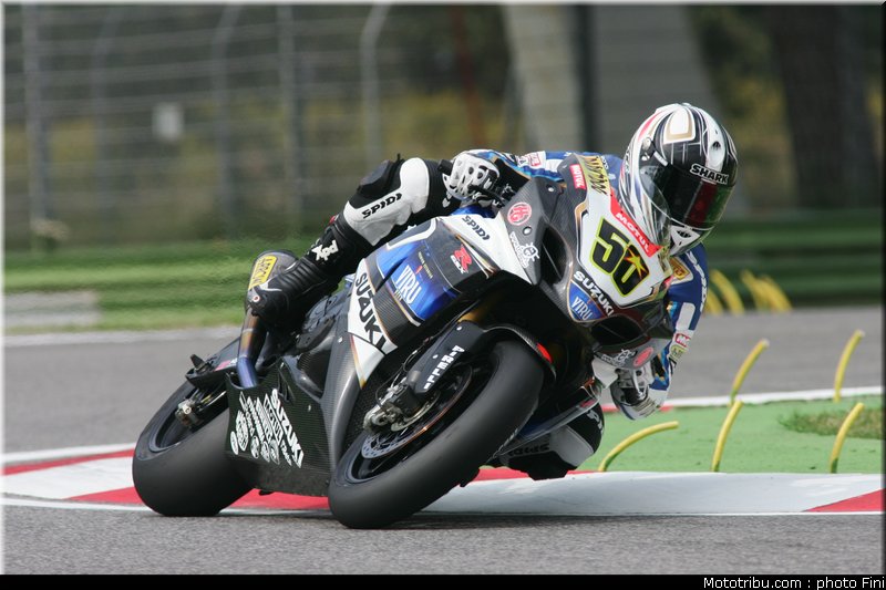 superbike_guintoli_8_imola_2010