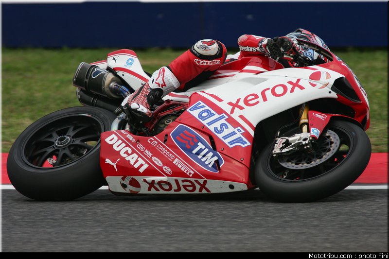 superbike_haga_5_imola_2010