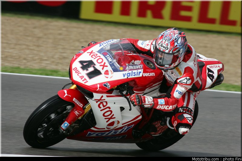 superbike_haga_7_imola_2010