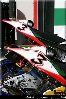 superbike_biaggi_13_imola_2010.JPG