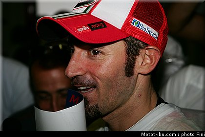 superbike_biaggi_5_imola_2010.JPG