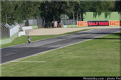 superbike_corser_04_imola_2010.JPG
