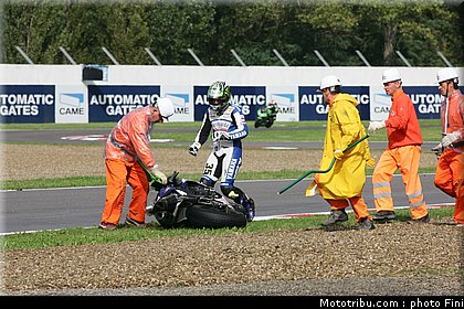 superbike_crutchlow_08_imola_2010.JPG