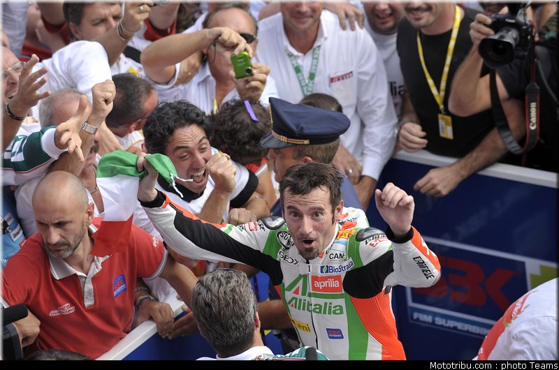 superbike_biaggi_03_imola_2010