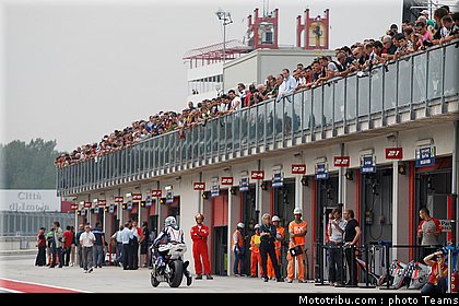 superbike_corser_01_imola_2010.jpg