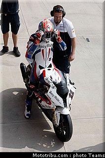 superbike_corser_02_imola_2010.jpg
