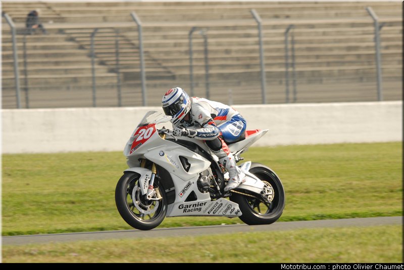 1000stk_barrier_1_france_2010