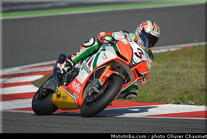 sbk_biaggi_6_france_2010.JPG
