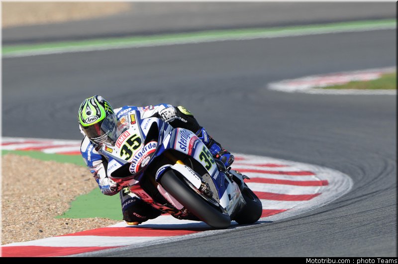 sbk_crutchlow_08_france_2010