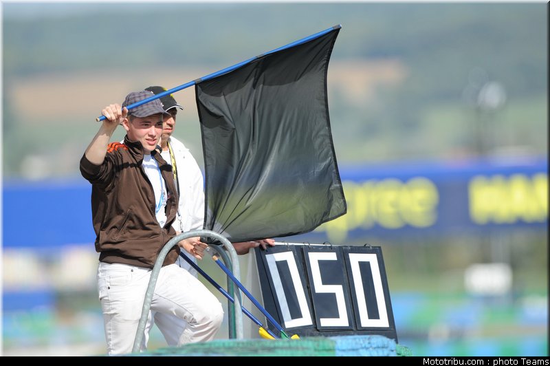 sbk_guintoli_15_france_2010