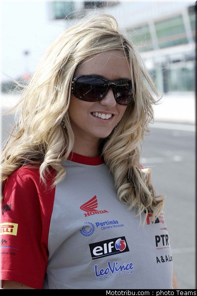 sbk_pitbabe_2_france_2010