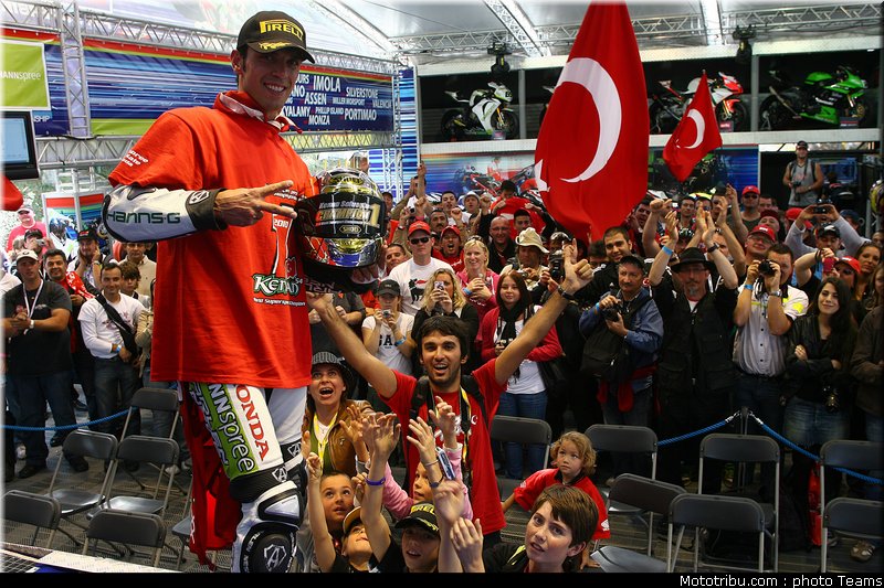 supersport_sofuoglu_25_france_2010