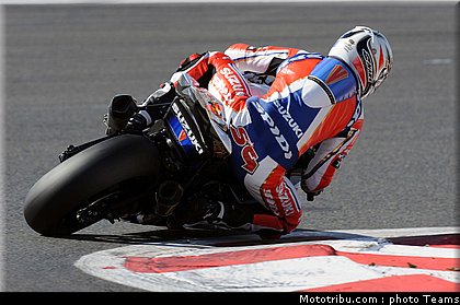 sbk_guintoli_04_france_2010.JPG