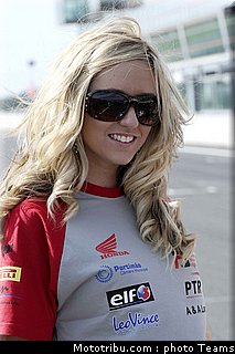 sbk_pitbabe_2_france_2010.jpg