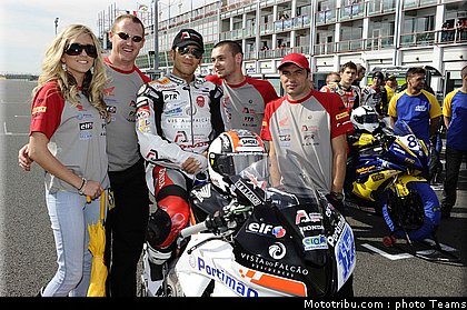 sbk_pitbabe_4_france_2010.jpg