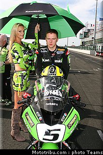 sbk_pitbabe_5_france_2010.jpg