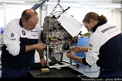 bmw_sbk_team_2010_052.jpg