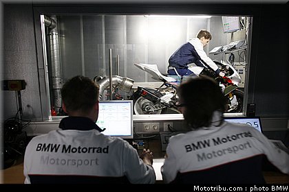 bmw_sbk_team_2010_055.jpg