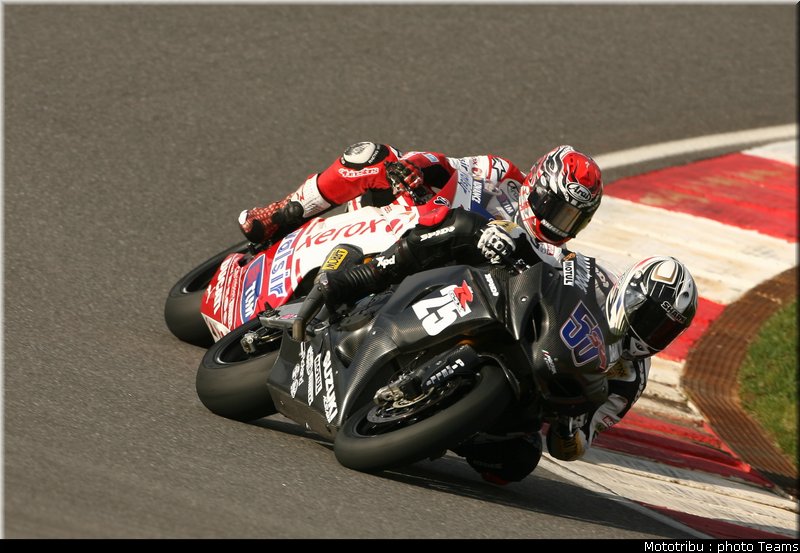 guintoli_5_sbk_test_portimao_janvier_2010_017