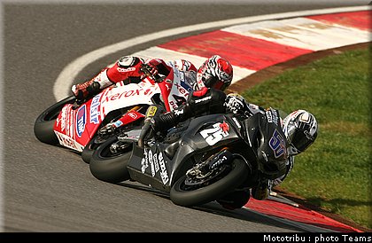 guintoli_2_sbk_test_portimao_janvier_2010_014.jpg