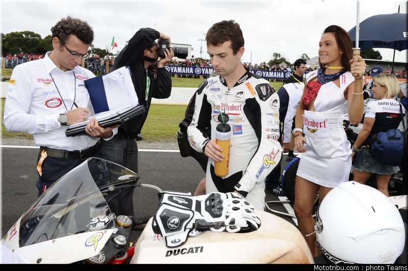 australie_2011_sbk_pitbabes_019