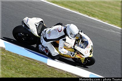 australie_2011_sbk_guintoli_5.jpg