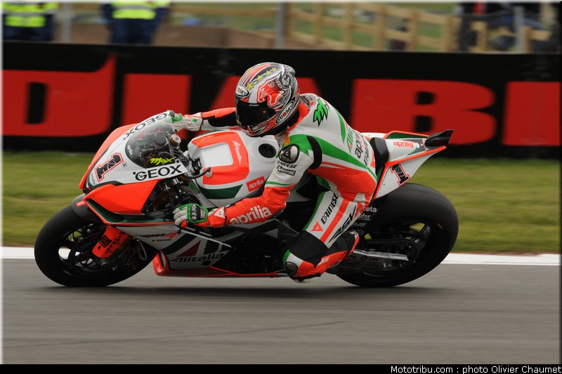 sbk_biaggi_06_angleterre_donington_2011