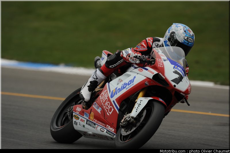 sbk_checa_10_angleterre_donington_2011