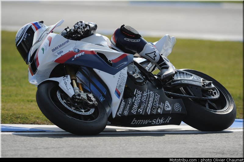 sbk_corser_1_angleterre_donington_2011