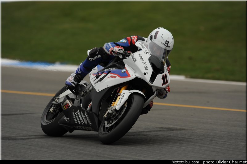 sbk_corser_5_angleterre_donington_2011