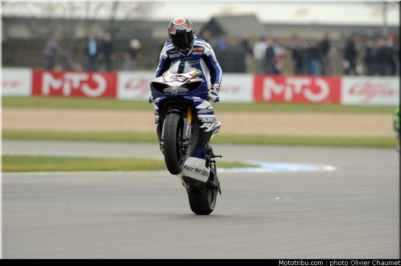 sbk_melandri_12_angleterre_donington_2011