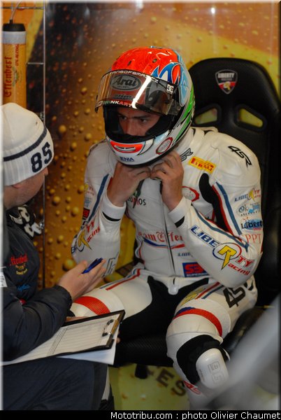 sbk_smrz_5_angleterre_donington_2011