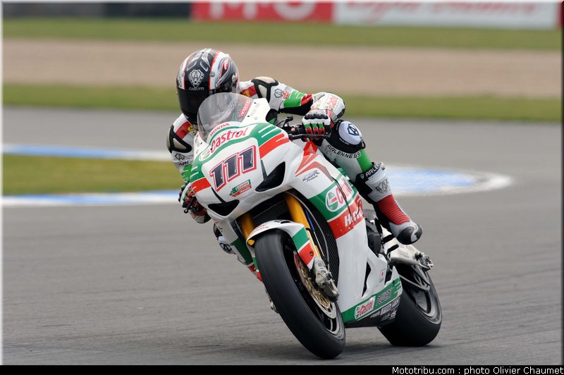 sbk_xaus_6_angleterre_donington_2011