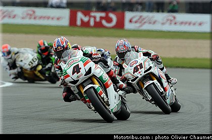 sbk_001_angleterre_donington_2011.jpg