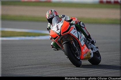 sbk_biaggi_01_angleterre_donington_2011.jpg