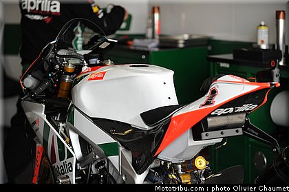 sbk_biaggi_04_angleterre_donington_2011.jpg