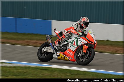 sbk_biaggi_07_angleterre_donington_2011.jpg