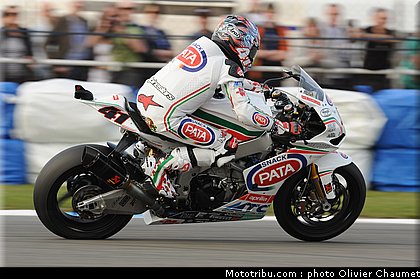 sbk_haga_04_angleterre_donington_2011.jpg