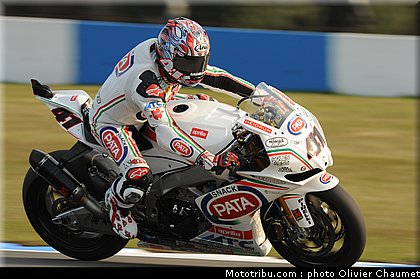 sbk_haga_05_angleterre_donington_2011.jpg