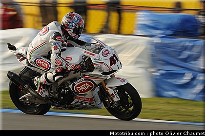 sbk_haga_06_angleterre_donington_2011.jpg