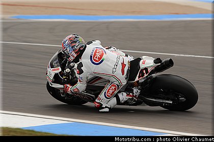 sbk_haga_08_angleterre_donington_2011.jpg