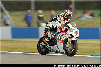 sbk_rea_07_angleterre_donington_2011.jpg