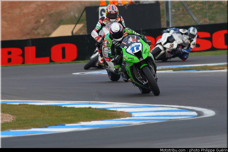 sbk_004_angleterre_donington_2011