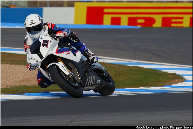 sbk_corser_02_angleterre_donington_2011