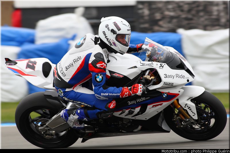 sbk_corser_05_angleterre_donington_2011