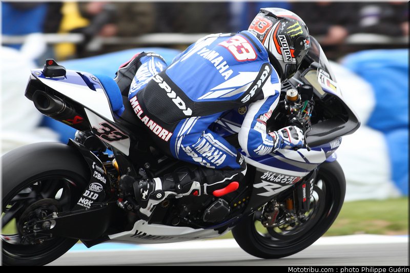 sbk_melandri_16_angleterre_donington_2011