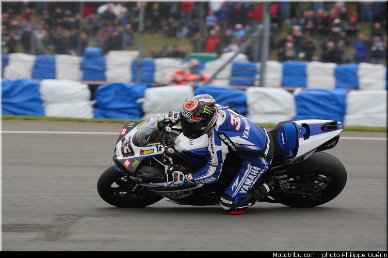 sbk_melandri_29_angleterre_donington_2011